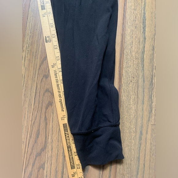 Black align jogger crop 4 - Picture 2 of 7